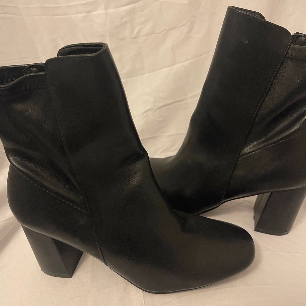 MIA Sleek Black Ankle Booties - Picture 2 of 10